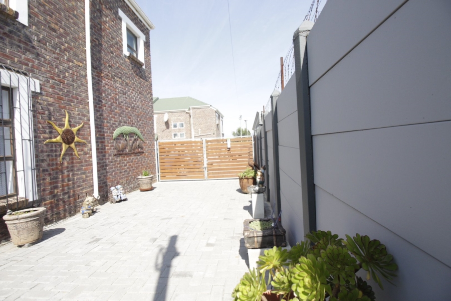  Bedroom Property for Sale in C Place Eastern Cape